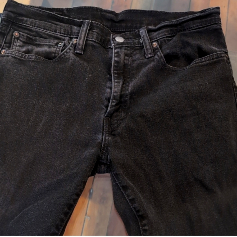Levi black jeans
